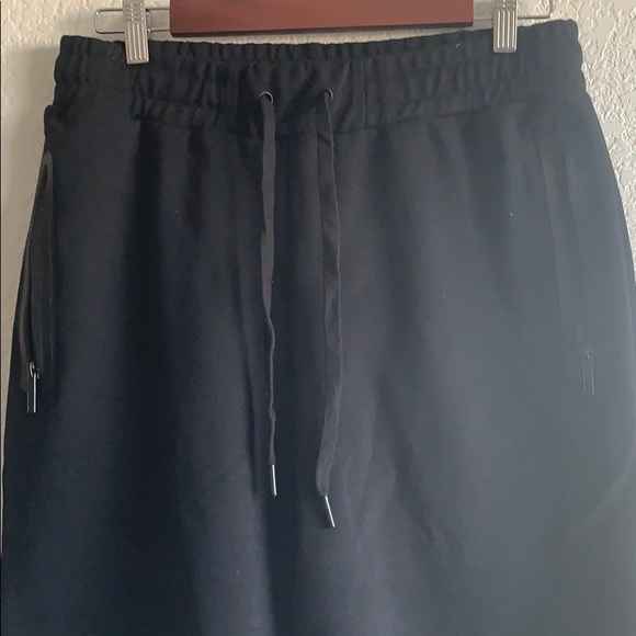 NWT Men's Tech Shorts Size L - Picture 3 of 8